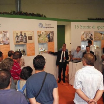 MOSTRA "15 storie di speranza...dall'Agroalimentare", MEETING DI RIMINI 2012