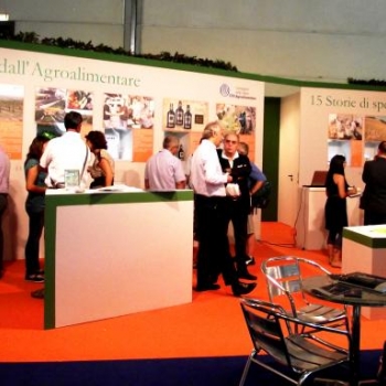 MOSTRA "15 storie di speranza...dall'Agroalimentare", MEETING DI RIMINI 2012